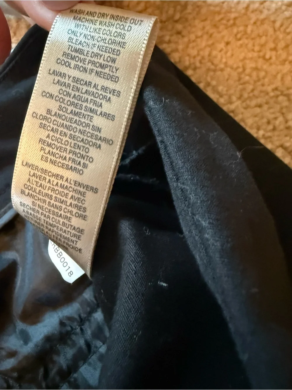 Rafaella | Black Curvy Capri Pants | Size 16W